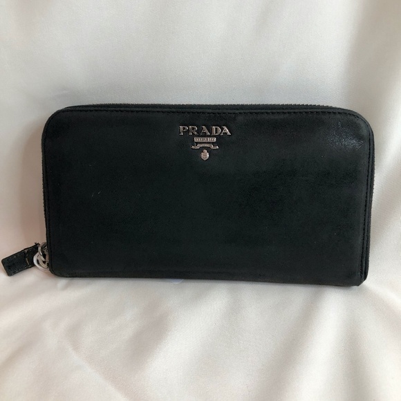 Prada Black Zip Around Wallet EUC - Picture 1 of 11